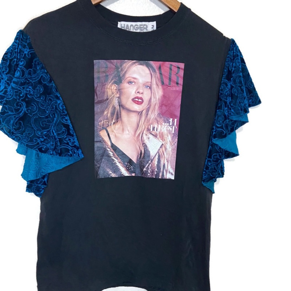 Hanger women’s tee S/M Natalia Siodmiak  Bazaar